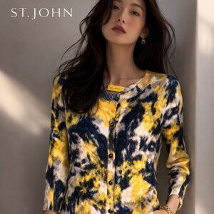St. John knit Jacket/ Cardigan in Abstract Print size S